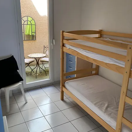Maison De Climatisee Avec Piscine - St Pierre La Mer- 700m *